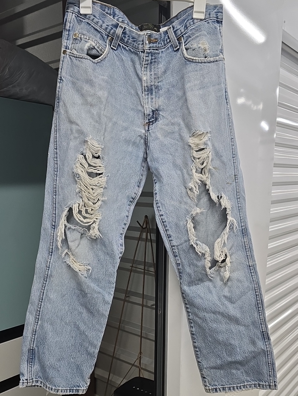 RedHead Light Blue Distressed Men's Relaxed Jeans